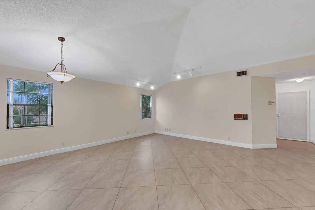 6698 Montego Bay Boulevard, Unit F, Boca Raton, FL 33433 Photo