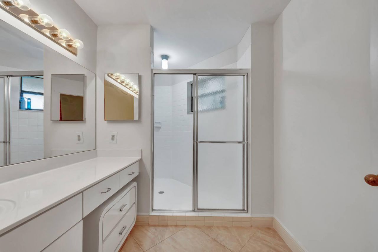 6698 Montego Bay Boulevard, Unit F, Boca Raton, FL 33433 Photo