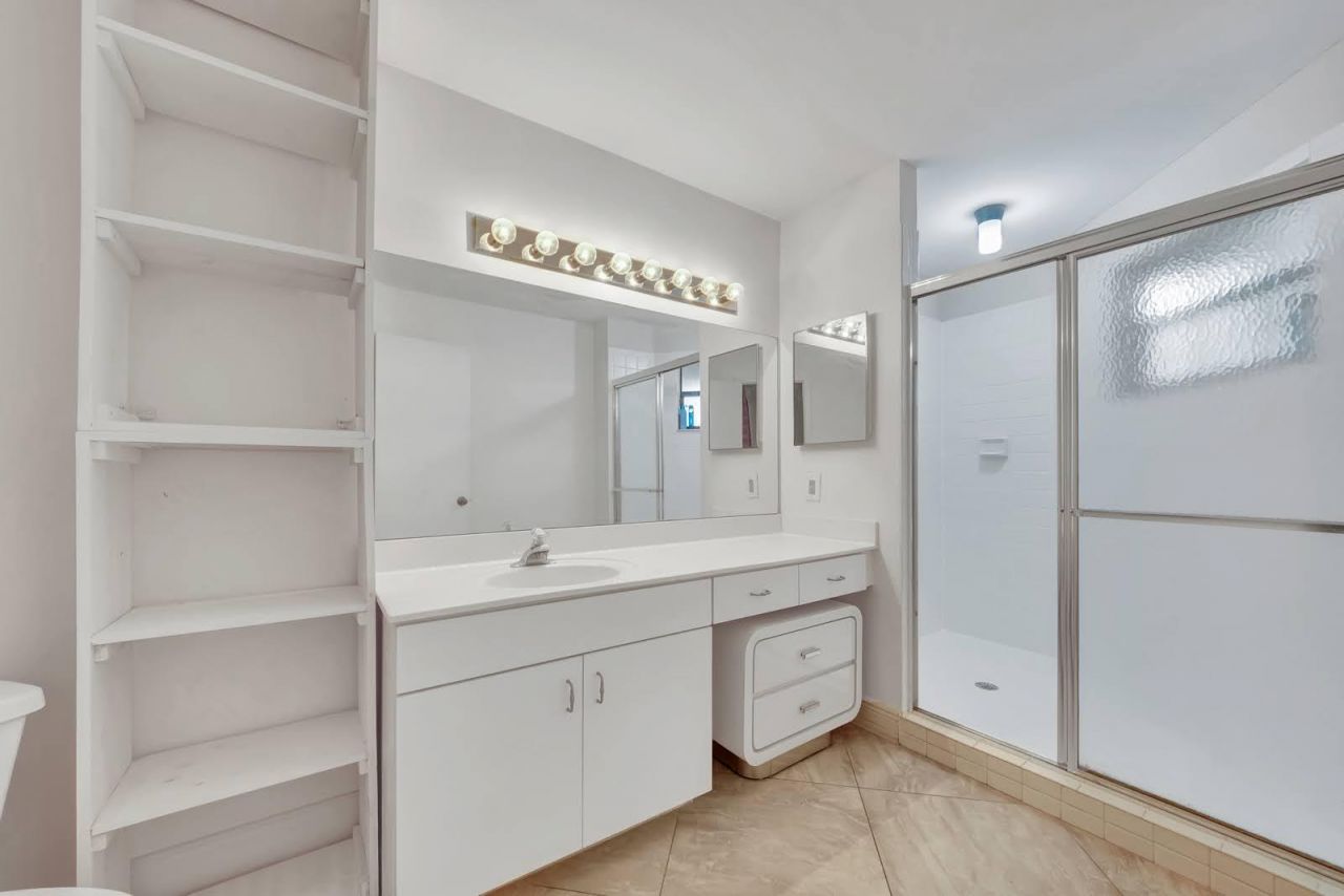 6698 Montego Bay Boulevard, Unit F, Boca Raton, FL 33433 Photo