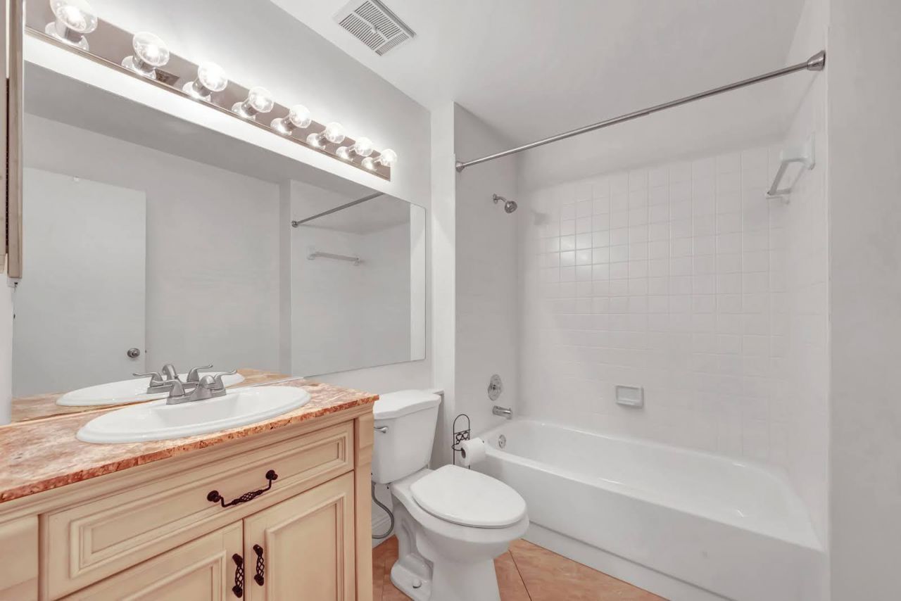 6698 Montego Bay Boulevard, Unit F, Boca Raton, FL 33433 Photo