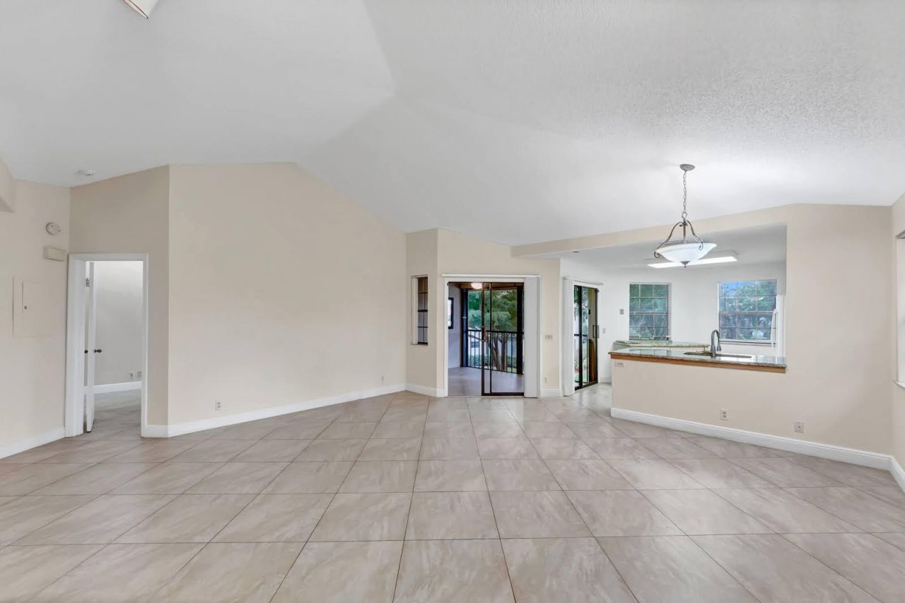 6698 Montego Bay Boulevard, Unit F, Boca Raton, FL 33433 Photo