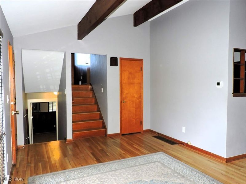 827 West Drive, Sheffield Village, OH 44054 Photo 12