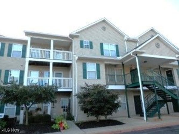 29852 Lenox Drive, Westlake, OH 44145