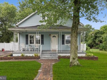 523 MAIN AVENUE, BERLIN, NJ 08009