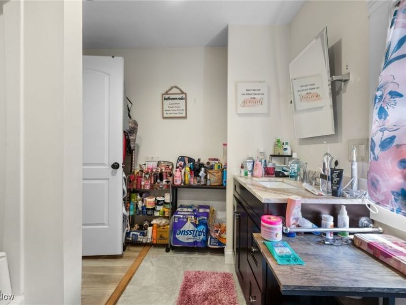 3913 W 227th Street, Fairview Park, OH 44126 Photo 12