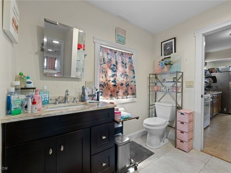 3913 W 227th Street, Fairview Park, OH 44126 Photo 13