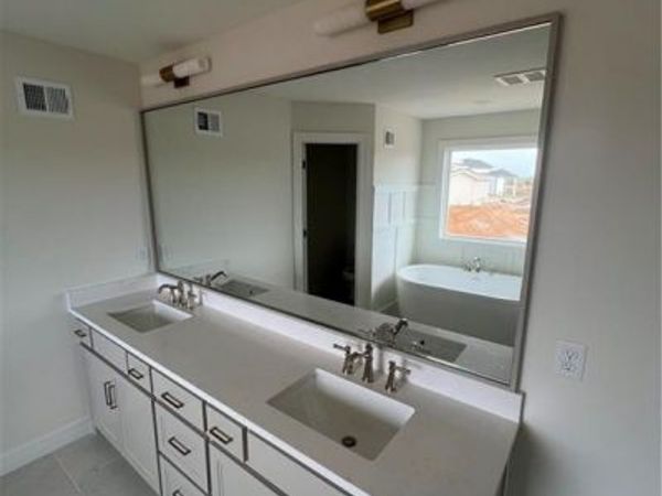 17812 Rainbow Boulevard, Overland Park, KS 66085