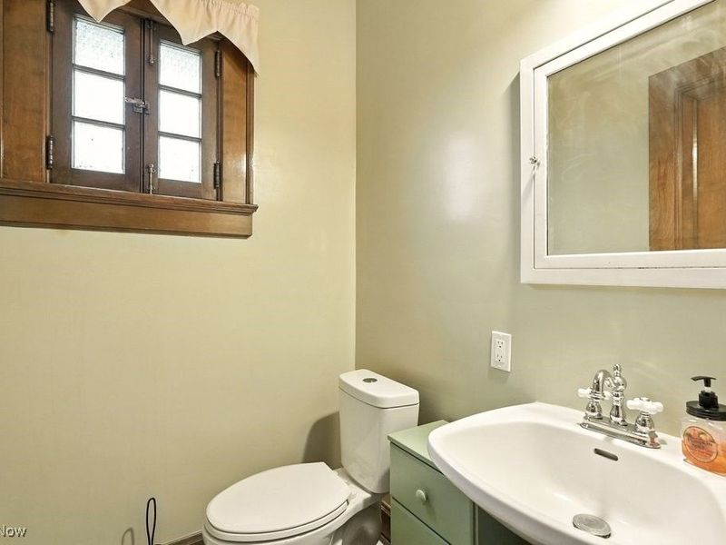 348 N Broadway Street, New Philadelphia, OH 44663 Photo 13