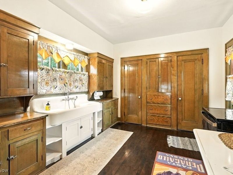 348 N Broadway Street, New Philadelphia, OH 44663 Photo 15