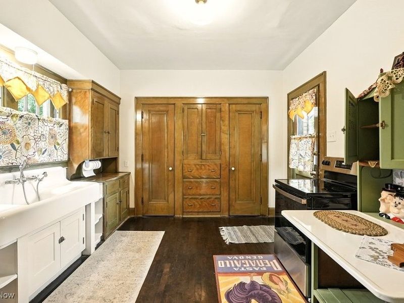 348 N Broadway Street, New Philadelphia, OH 44663 Photo 16