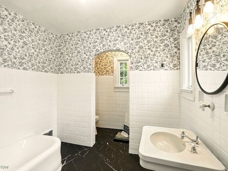 348 N Broadway Street, New Philadelphia, OH 44663 Photo 29