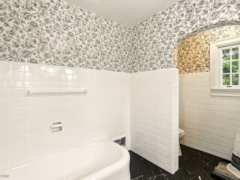 348 N Broadway Street, New Philadelphia, OH 44663 Photo 31