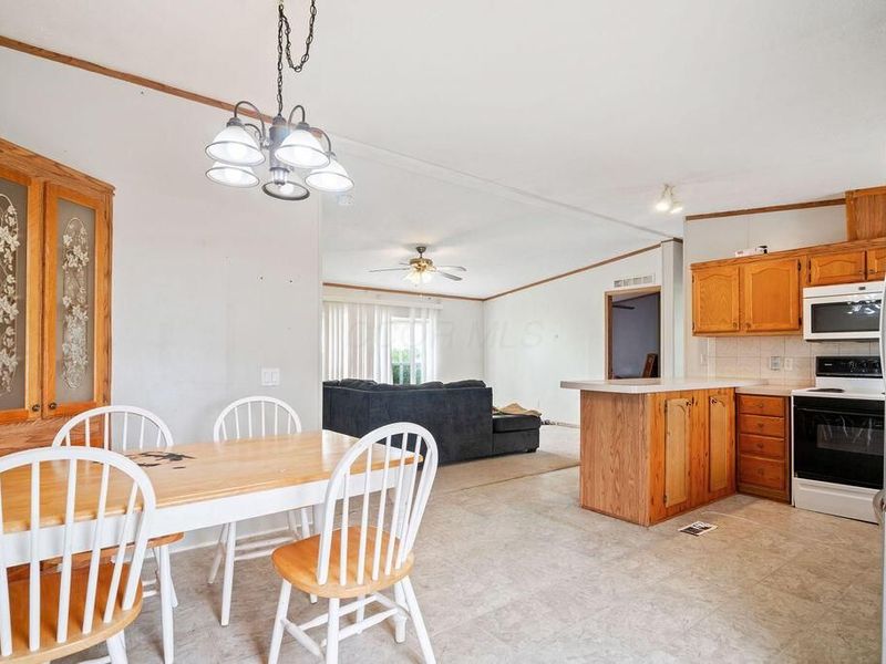 12345 State Route 38 NE, Bloomingburg, OH 43106 Photo 8