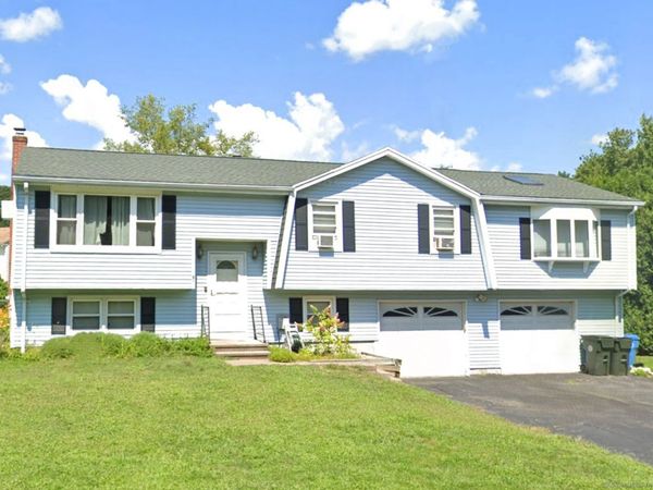 51 Towne, Berlin, CT 06037