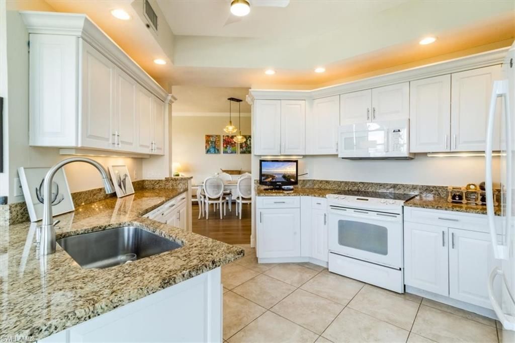 7040 Pelican Bay Blvd, Unit D405, Naples, FL 34108 Photo