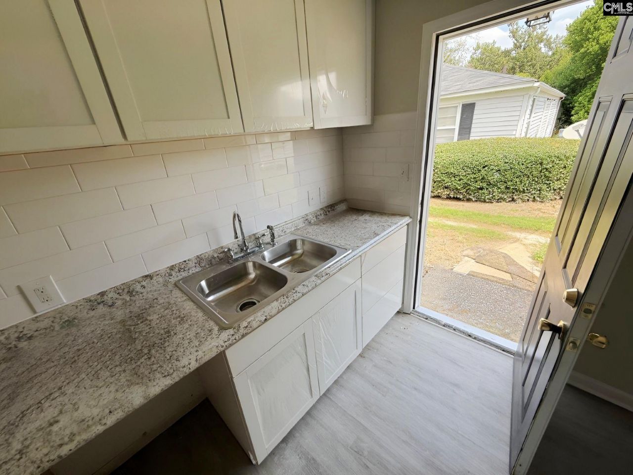 320 S Beltline Boulevard Photo 7