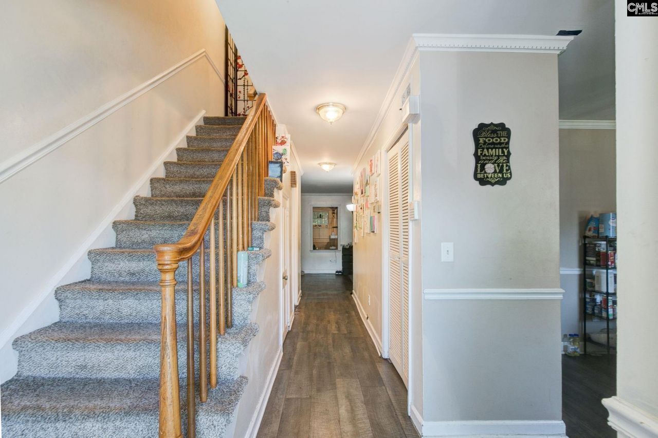 7602 Hunt Club Road Photo 6