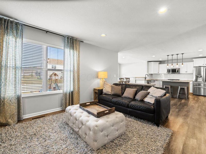 585 Weaver Ridge Drive, Marysville, OH 43040 Photo 9