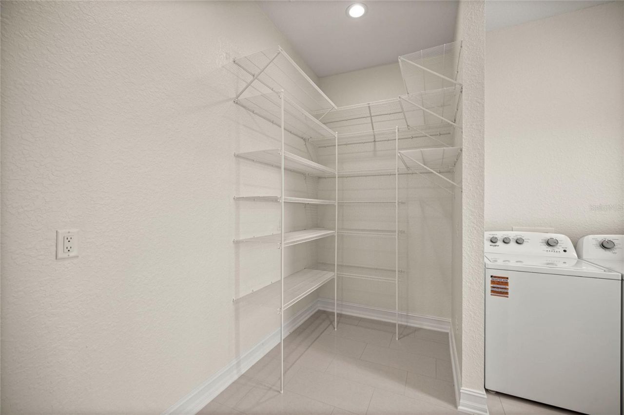 21786 NW 27th Street, Morriston, FL 32668 Photo