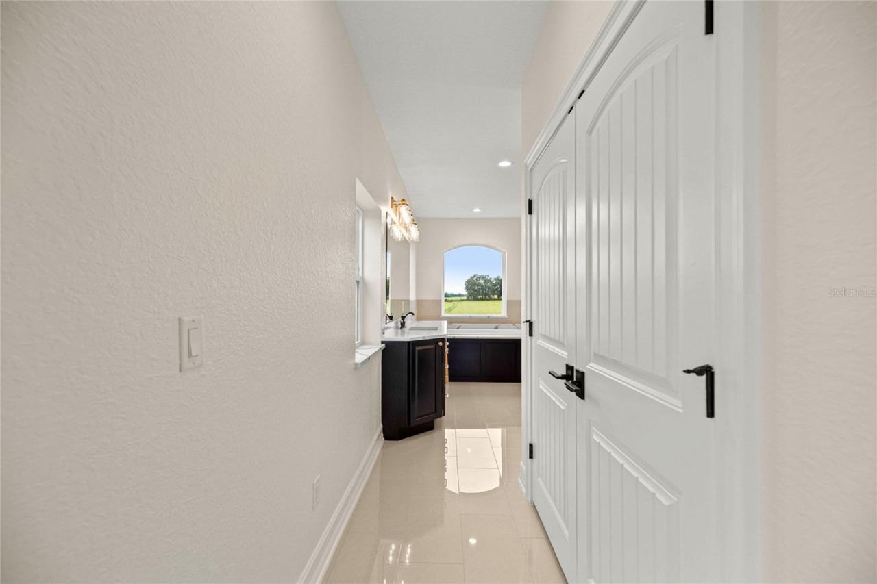 21786 NW 27th Street, Morriston, FL 32668 Photo