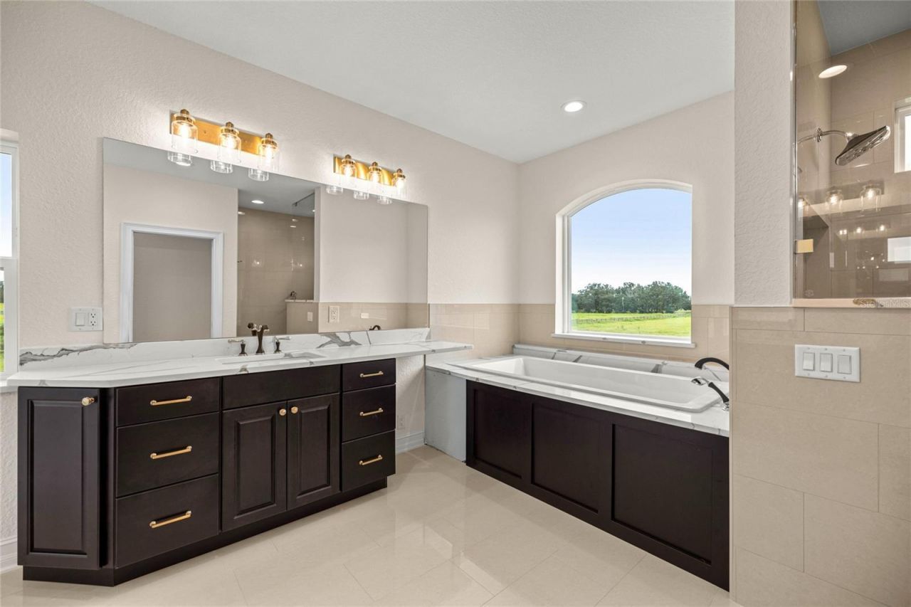 21786 NW 27th Street, Morriston, FL 32668 Photo