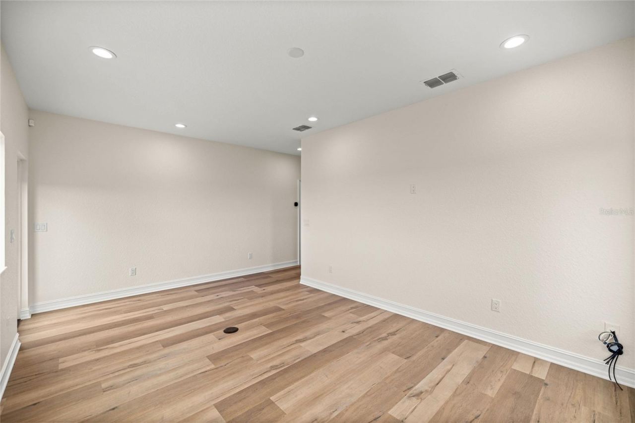 21786 NW 27th Street, Morriston, FL 32668 Photo
