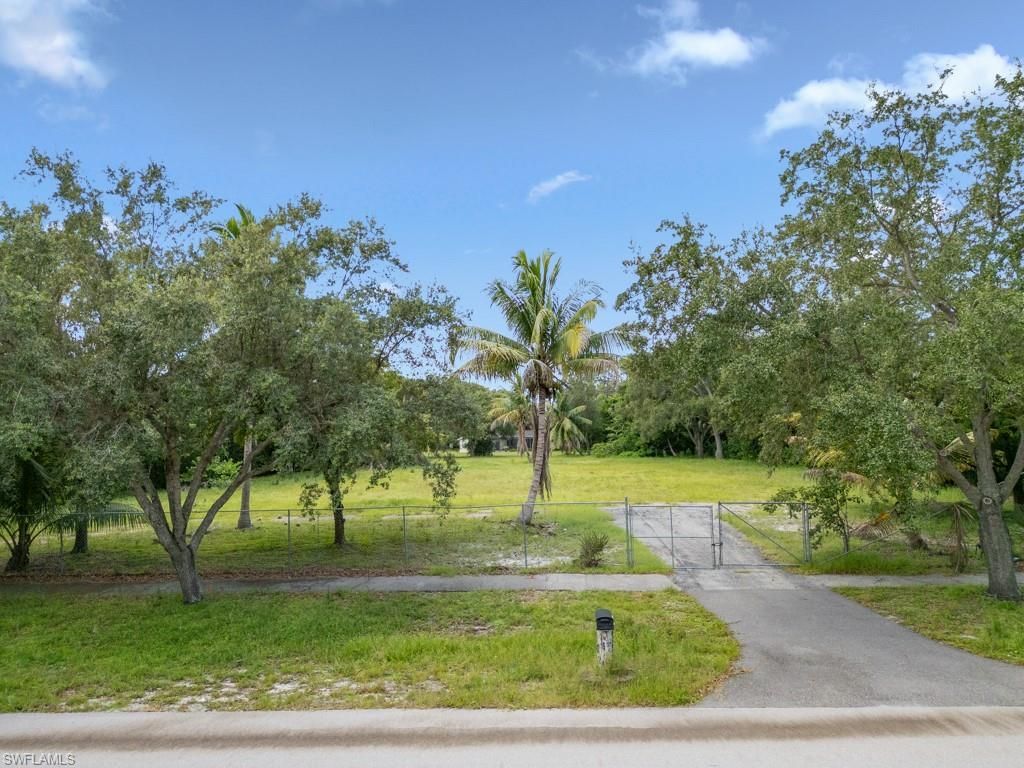172 Hickory Rd, Naples, FL 34108 Photo