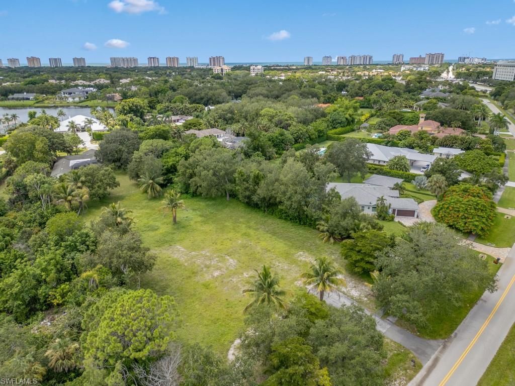 172 Hickory Rd, Naples, FL 34108 Photo