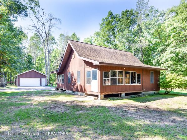 21425 Caberfae Highway, Wellston, MI 49689