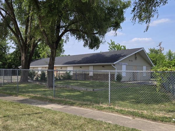 1560 Weatherstone Lane, Elgin, IL 60123