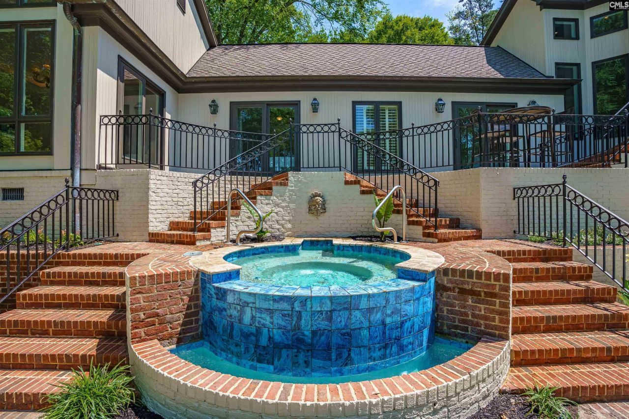 136 Rustic Manor Court Photo 11