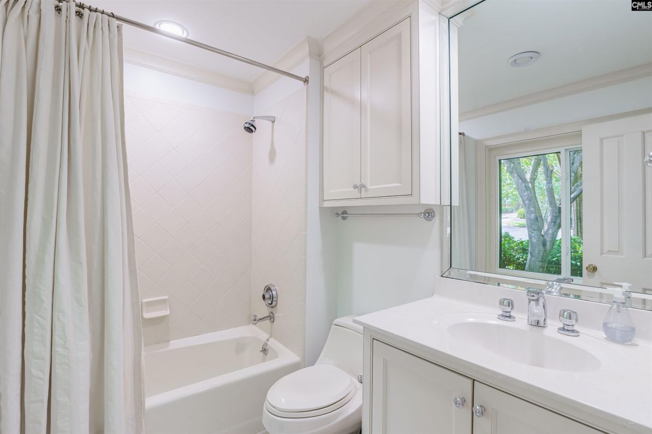 136 Rustic Manor Court Photo 43