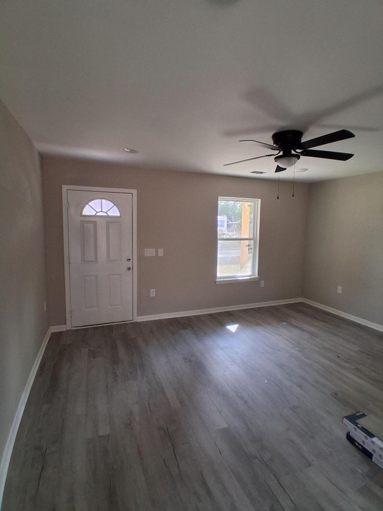 36 Youmans Lane Photo 5