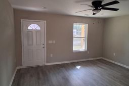 36 Youmans Lane photo 4