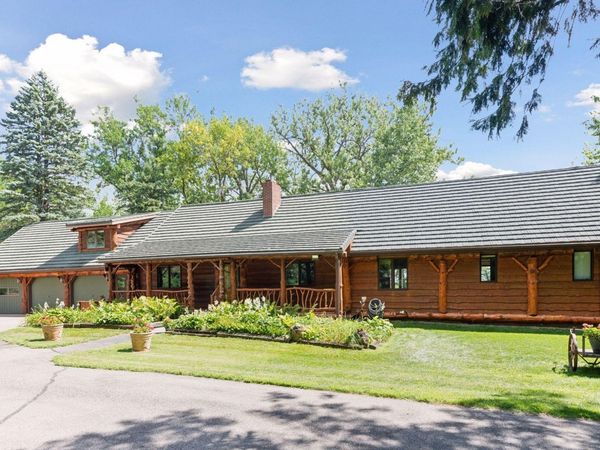 2245 Cottonwood Lake Drive, Windom, MN 56101