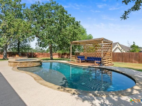 4720 Lago Vista Drive, Belton, TX 76513