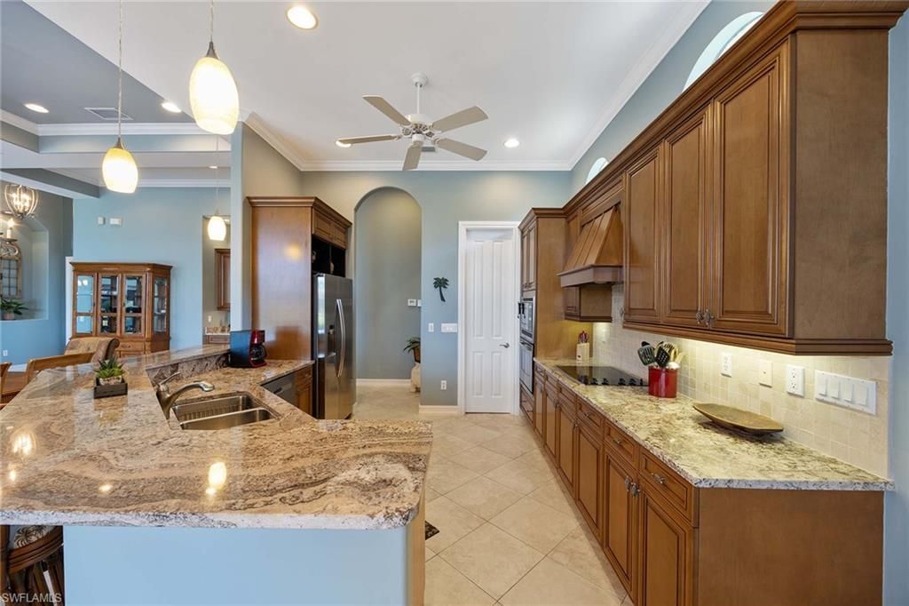 8902 Shenendoah Cir, Naples, FL 34113 Photo