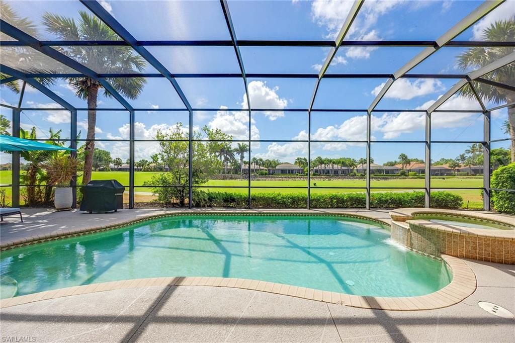 8902 Shenendoah Cir, Naples, FL 34113 Photo