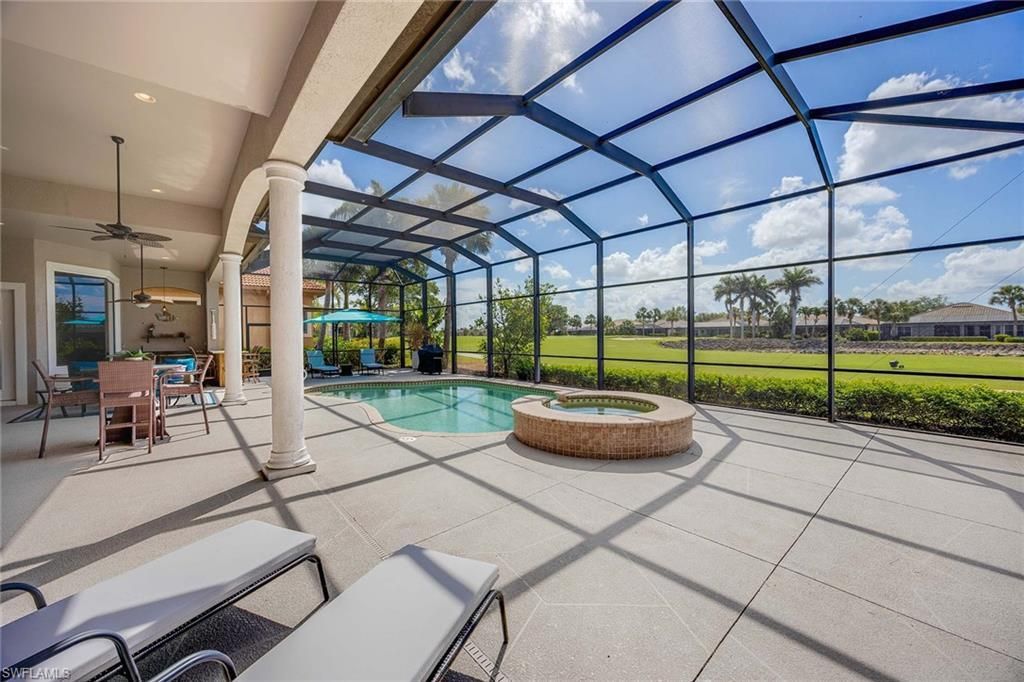 8902 Shenendoah Cir, Naples, FL 34113 Photo