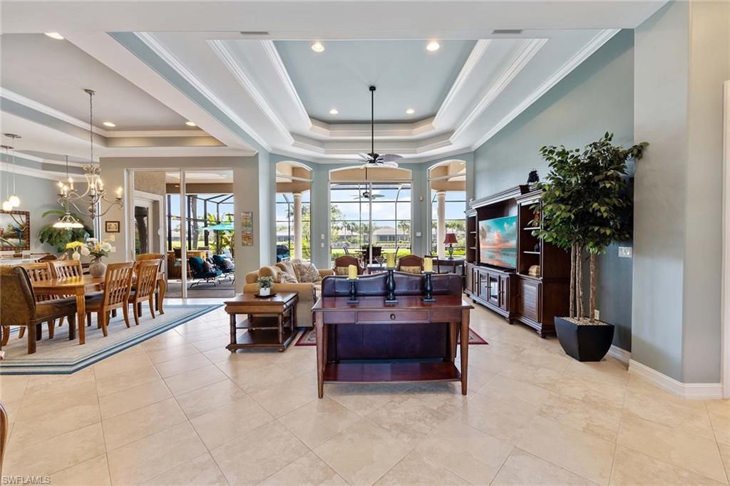 8902 Shenendoah Cir, Naples, FL 34113 Photo