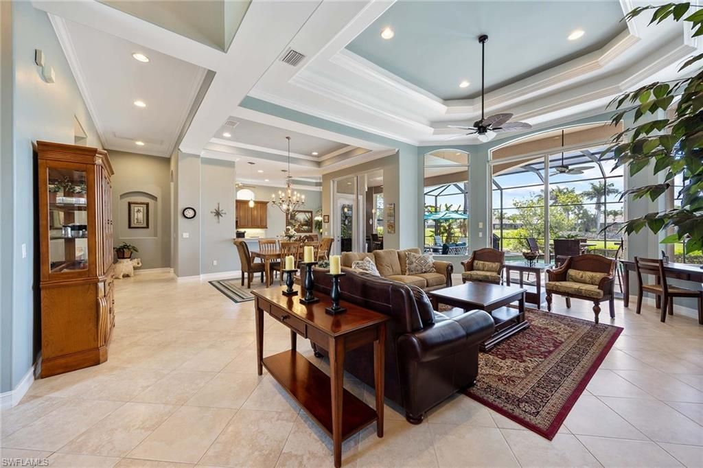 8902 Shenendoah Cir, Naples, FL 34113 Photo