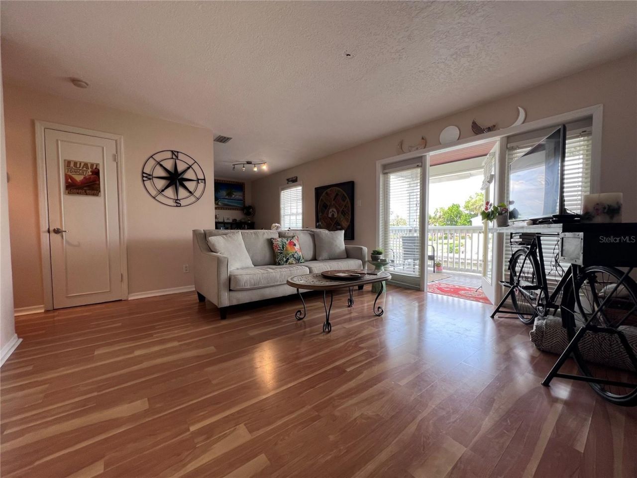 5020 Beach Drive Se, Unit D, Saint Petersburg, FL 33705 Photo