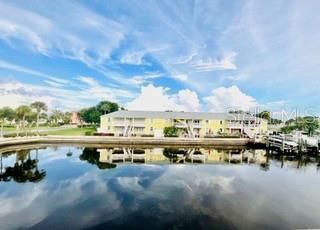 5020 Beach Drive Se, Unit D, Saint Petersburg, FL 33705 Photo