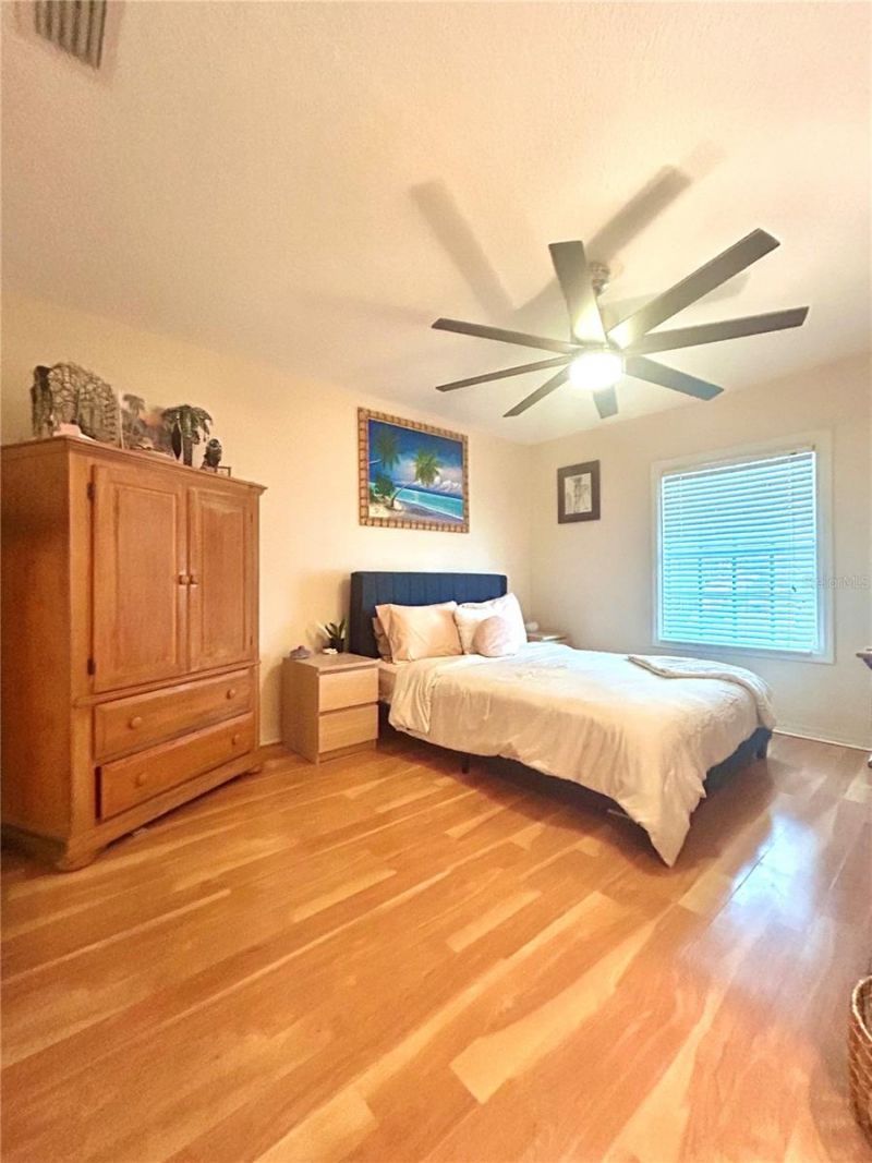 5020 Beach Drive Se, Unit D, Saint Petersburg, FL 33705 Photo