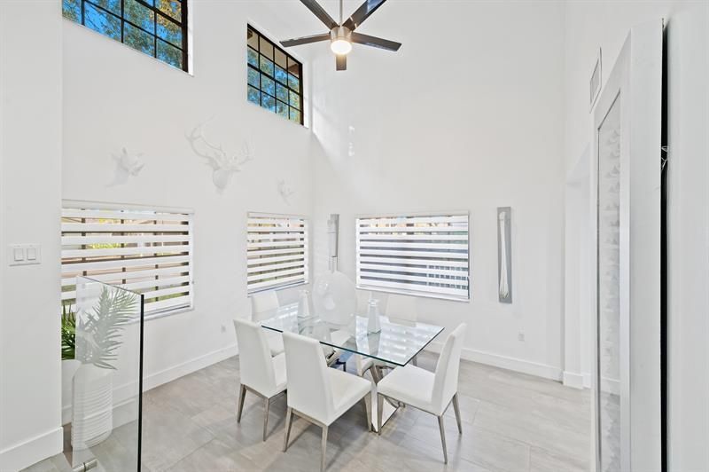 8340 NW 167th Ter, Miami Lakes, FL 33016 Photo