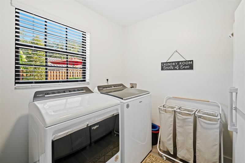 8340 NW 167th Ter, Miami Lakes, FL 33016 Photo