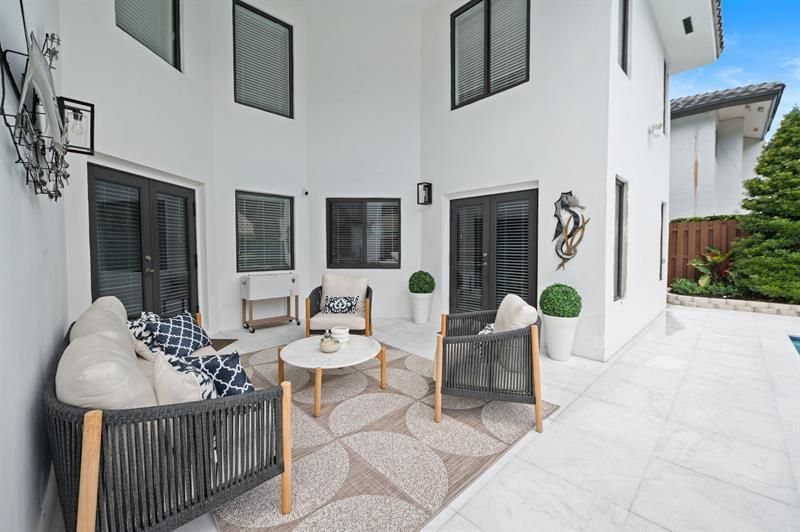 8340 NW 167th Ter, Miami Lakes, FL 33016 Photo