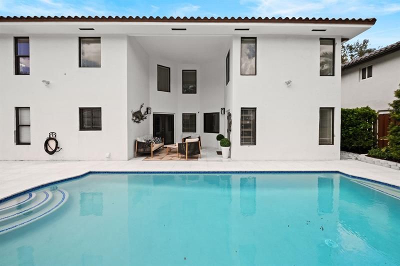 8340 NW 167th Ter, Miami Lakes, FL 33016 Photo