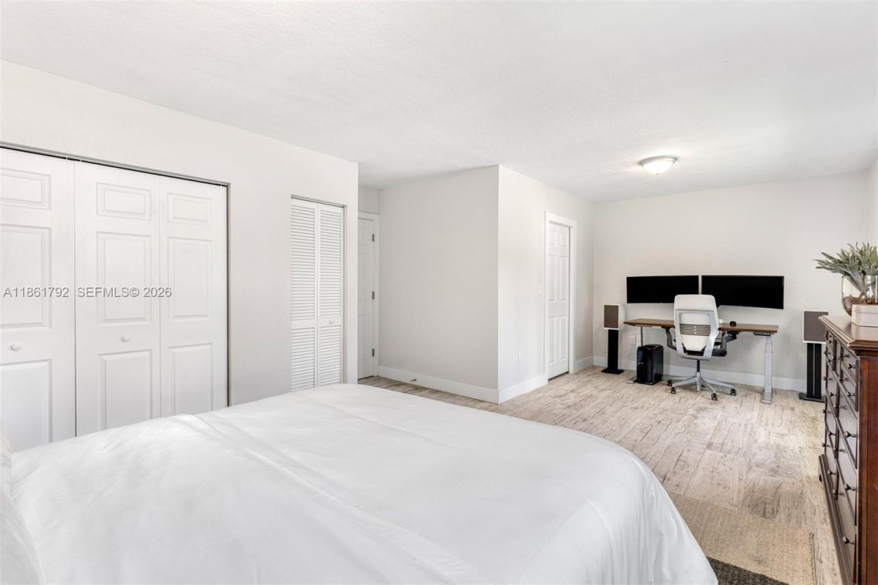 5940 SW 120th St, Pinecrest, FL 33156 Photo