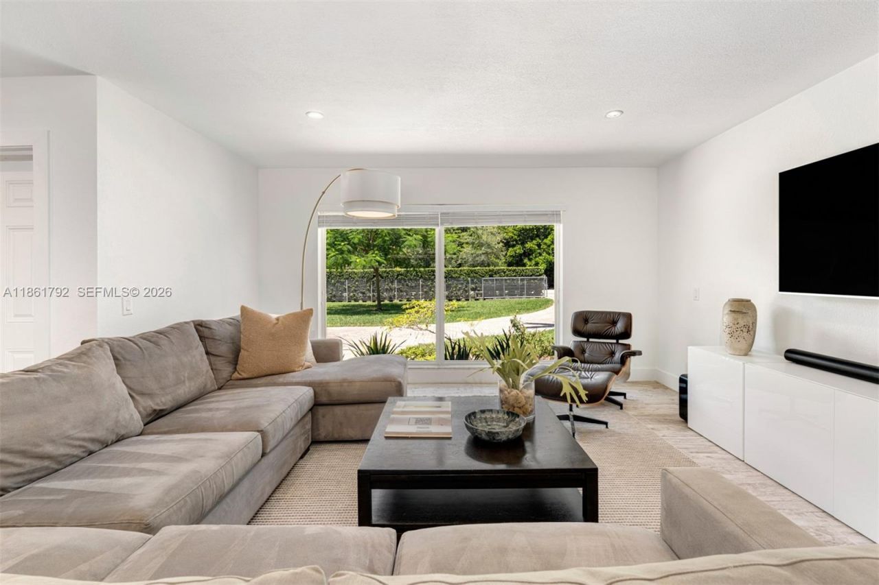 5940 SW 120th St, Pinecrest, FL 33156 Photo